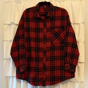 Wild Fable Red and Black Plaid Flannel Shirt with side pockets!
